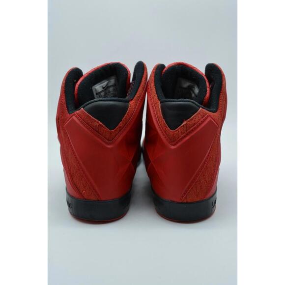 Nike Lebron 11 NSW Lifestyle Black & University Red Sneakers 616766-600 Size 8.5 - Picture 4 of 8